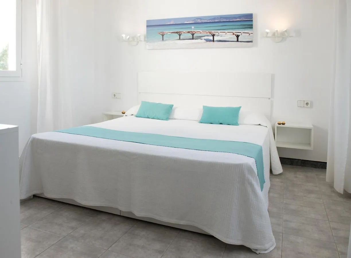 Apartamentos Vista Vedrá La Savina  Apart-hotel La Savina (Formentera)