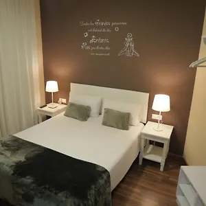 https://hostal-petit-princep.catalonia-hotels.com